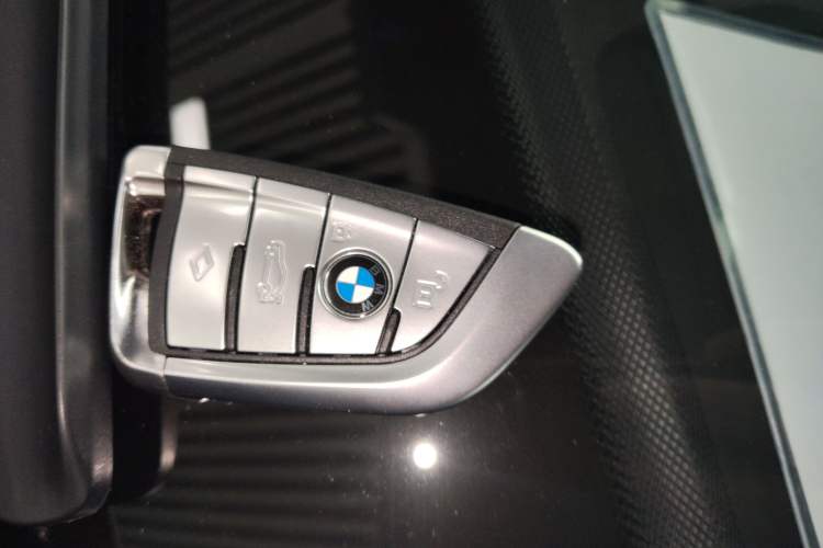 Used BMW 6 Series GT 2018 640i xDrive M Sport Package Vehicle Key