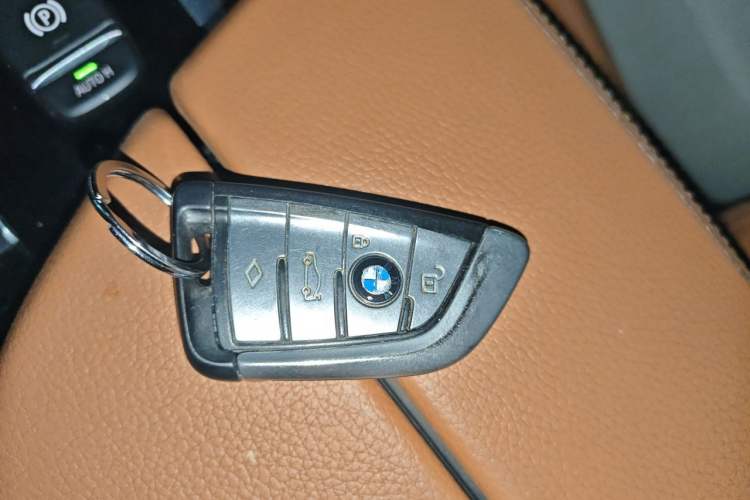 Used BMW 6 Series GT 2018 630i M Sport Package Vehicle Key
