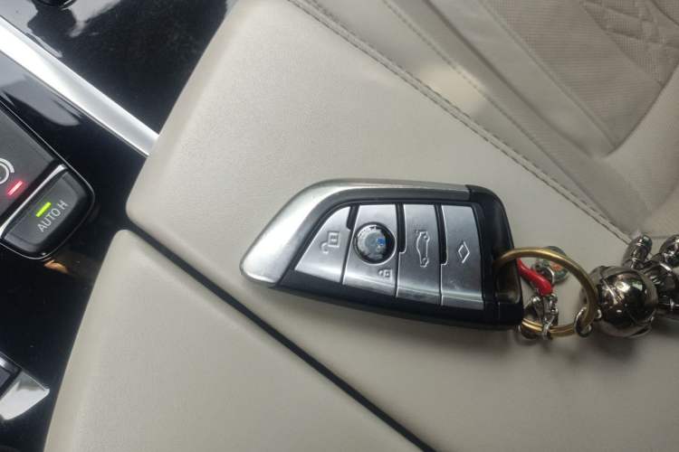 Used BMW 6 Series GT 2018 640i xDrive M Sport Package Vehicle Key