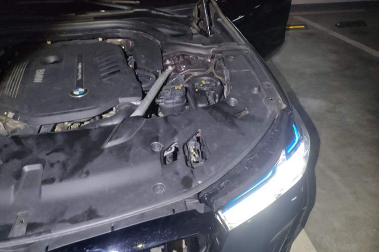 Used BMW 6 Series GT 2018 640i xDrive M Sport Package Engine Bay Left
