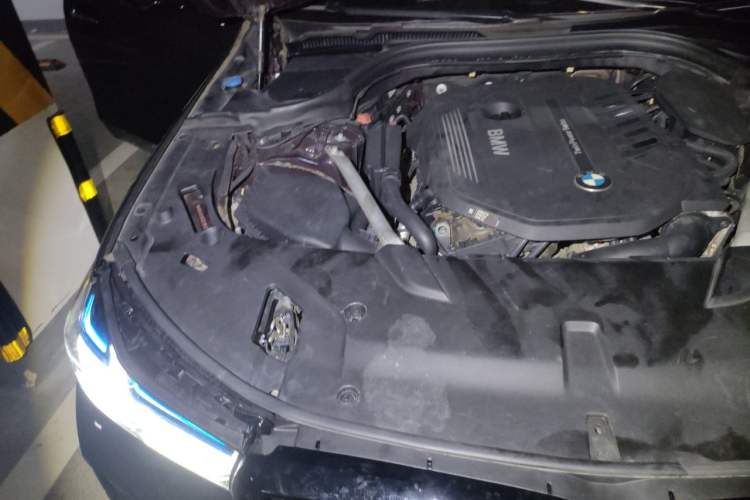 Used BMW 6 Series GT 2018 640i xDrive M Sport Package Engine Bay Right