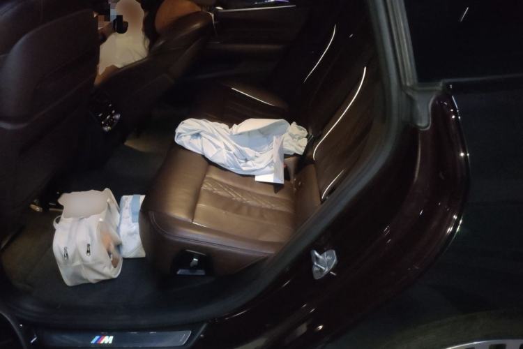Used BMW 6 Series GT 2018 640i xDrive M Sport Package Left Rear Seat