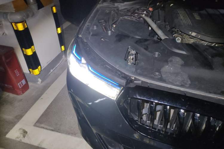 Used BMW 6 Series GT 2018 640i xDrive M Sport Package Right Front Headlight
