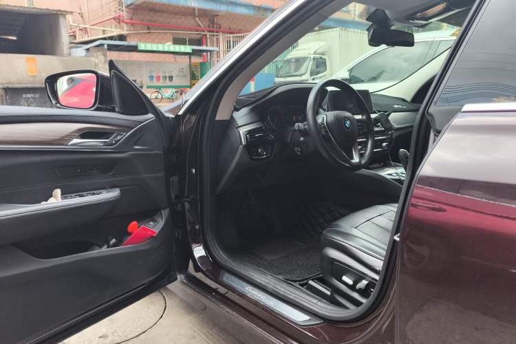 Used BMW 6 Series GT 2018 630i Luxury Design Package Driver Seat