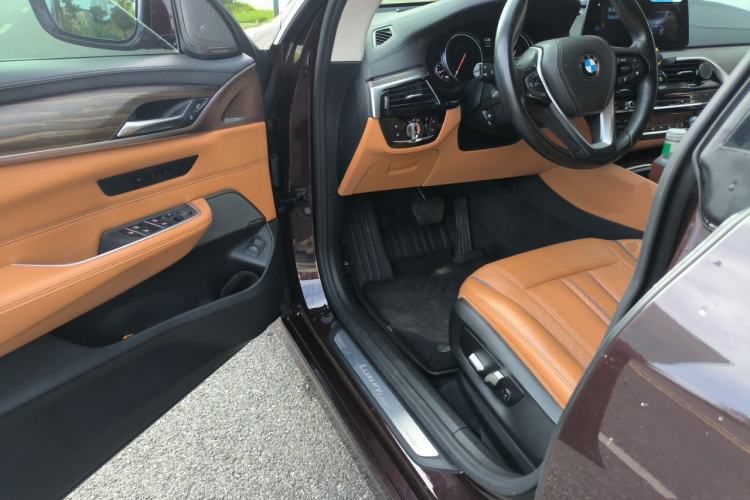 Used BMW 6 Series GT 2018 630i Luxury Design Package Driver Seat