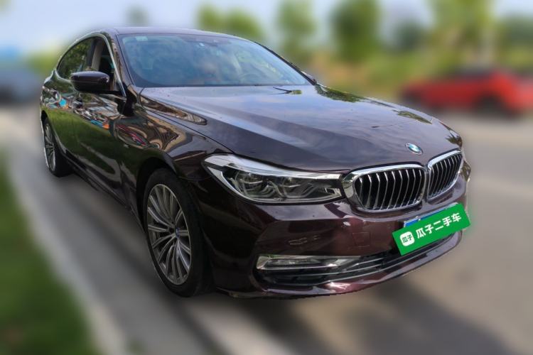Used BMW 6 Series GT 2018 630i Luxury Design Package Front Right 45 Deg