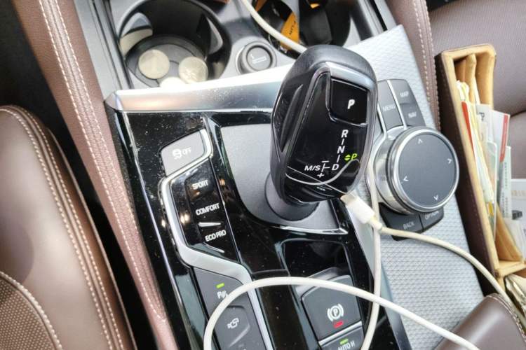 Used BMW 6 Series GT 2018 640i xDrive M Sport Package Gear Lever