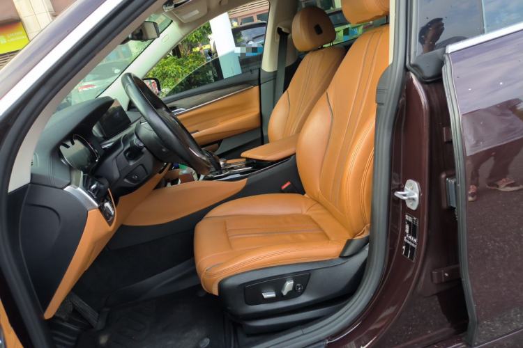 Used BMW 6 Series GT 2018 630i Luxury Design Package Left Front Seat