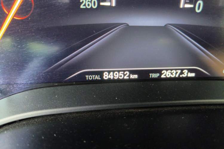 Used BMW 6 Series GT 2018 630i Luxury Design Package Odometer Close Up