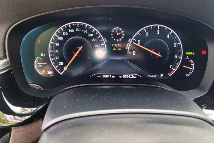 Used BMW 6 Series GT 2018 640i xDrive M Sport Package Odometer Close Up
