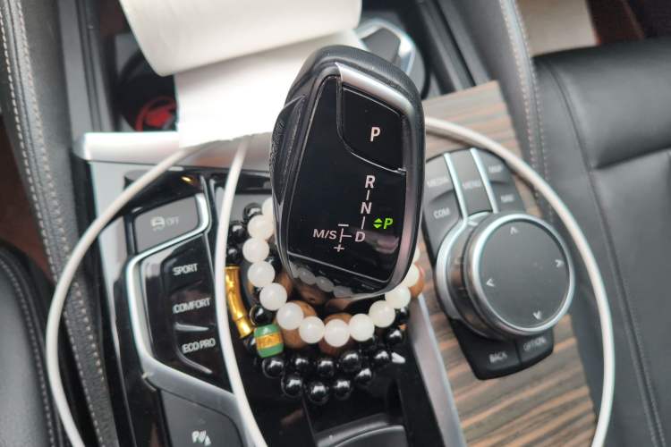 Used BMW 6 Series GT 2018 630i Luxury Design Package Gear Lever