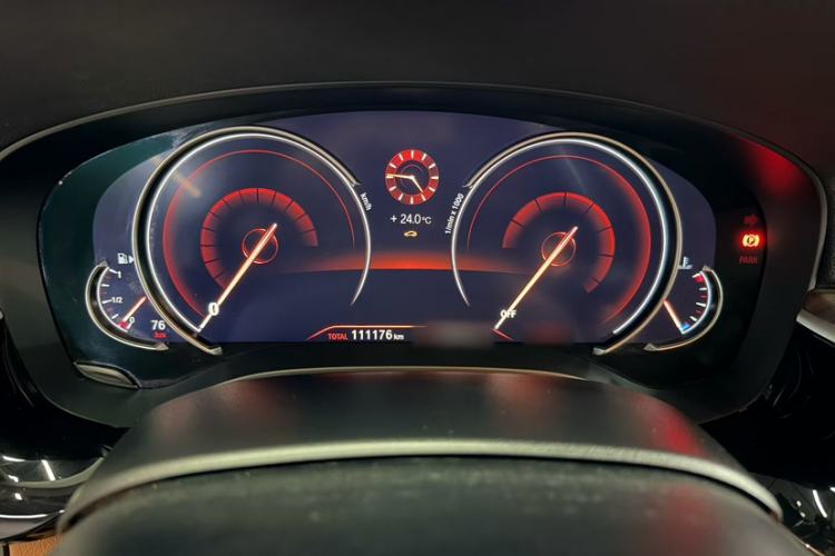Used BMW 6 Series GT 2018 630i Luxury Design Package Interior 5