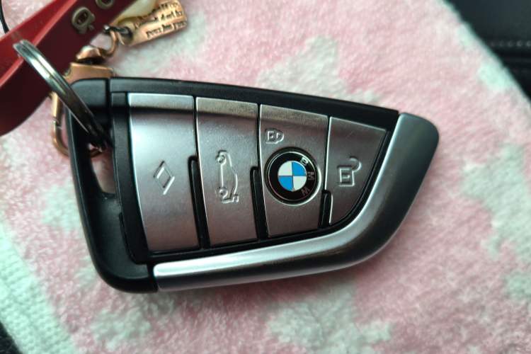 Used BMW 6 Series GT 2018 630i Luxury Design Package Vehicle Key