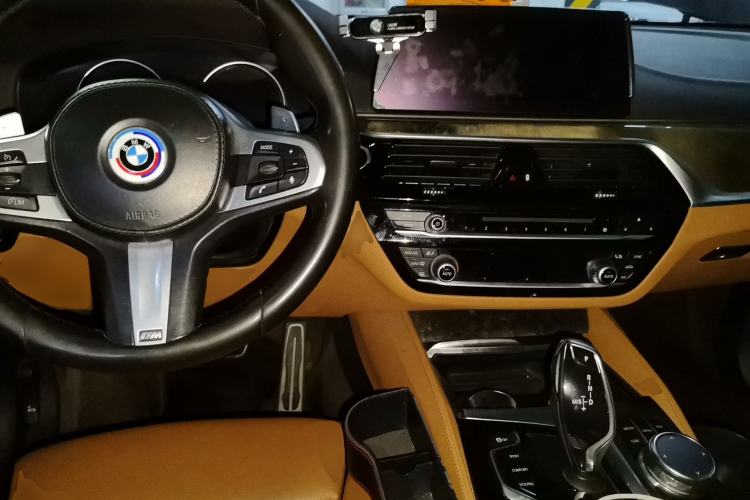 Used BMW 6 Series GT 2018 630i M Sport Package Center Console