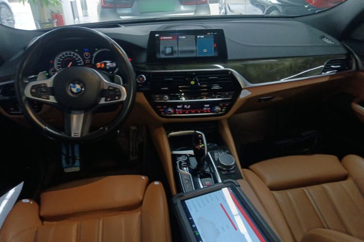 Used BMW 6 Series GT 2018 630i M Sport Package Center Console