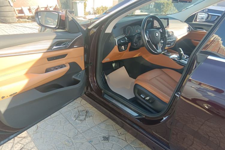 Used BMW 6 Series GT 2018 630i Luxury Design Package Driver Seat