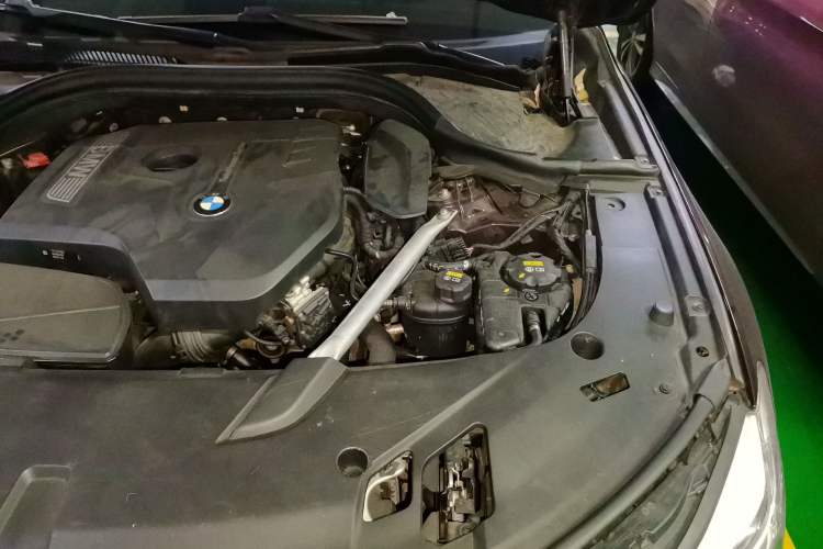 Used BMW 6 Series GT 2018 630i M Sport Package Engine Bay Left