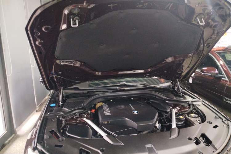 Used BMW 6 Series GT 2018 630i M Sport Package Engine Bay