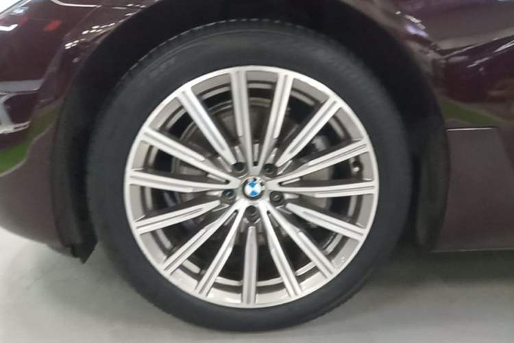 Used BMW 6 Series GT 2018 630i Luxury Design Package Exterior 4