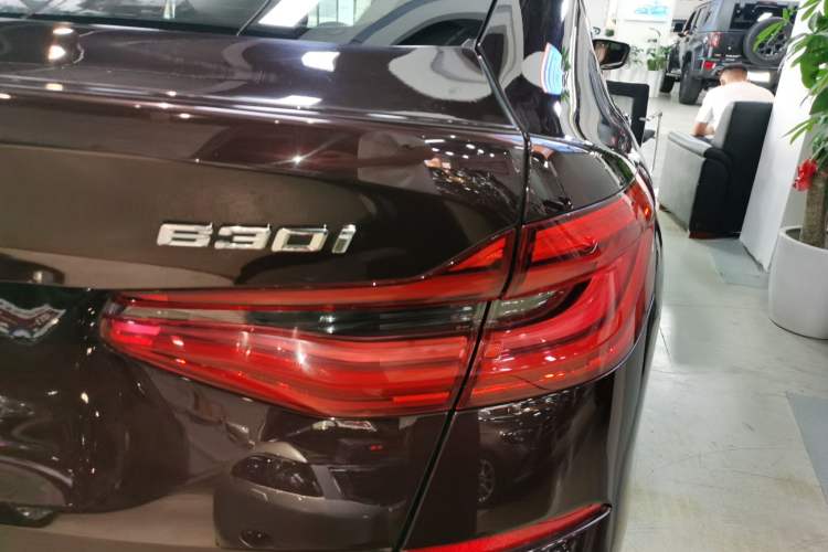 Used BMW 6 Series GT 2018 630i Luxury Design Package Exterior 6