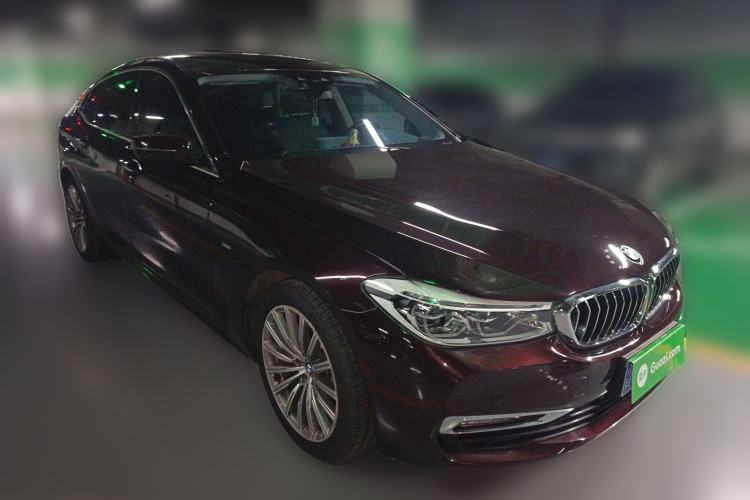 Used BMW 6 Series GT 2018 630i Luxury Design Package Front Right 45 Deg