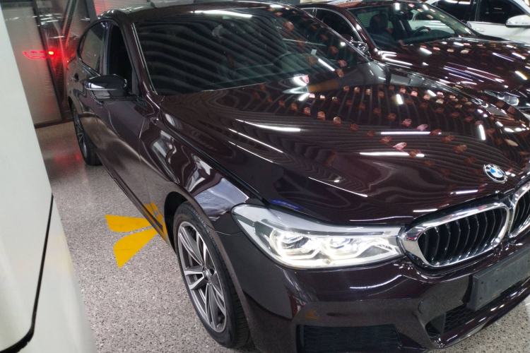Used BMW 6 Series GT 2018 630i M Sport Package Front Right 45 Deg