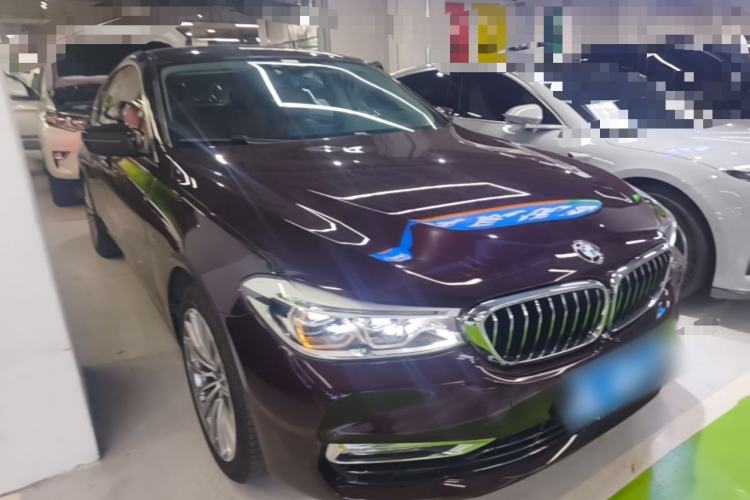 Used BMW 6 Series GT 2018 630i Luxury Design Package Front Right 45 Deg