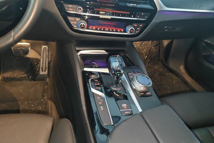 Used BMW 6 Series GT 2018 630i M Sport Package Gear Lever