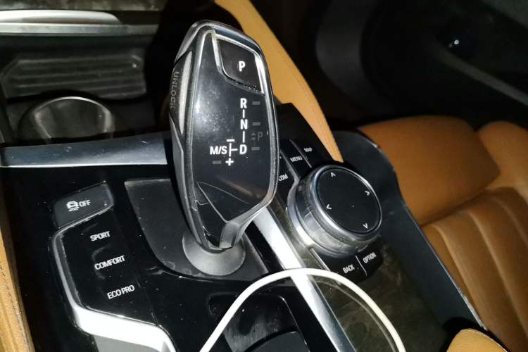 Used BMW 6 Series GT 2018 630i M Sport Package Gear Lever