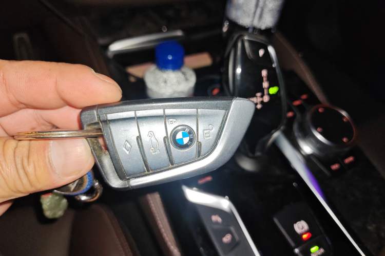 Used BMW 6 Series GT 2018 640i xDrive M Sport Package Interior 1