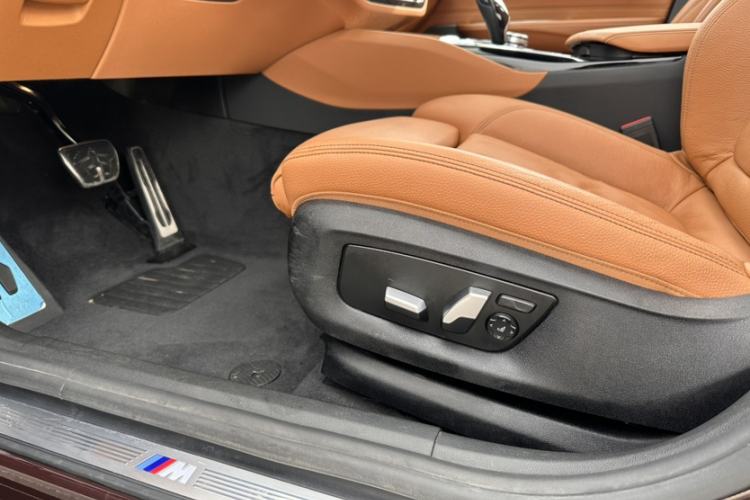 Used BMW 6 Series GT 2018 630i M Sport Package Interior 13