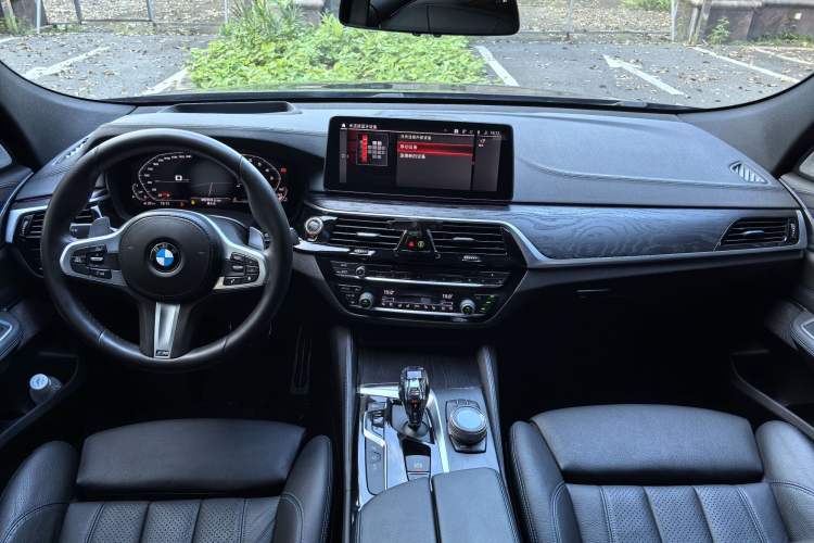 Used BMW 6 Series GT 2018 630i M Sport Package Interior 4