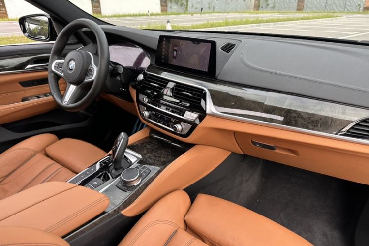Used BMW 6 Series GT 2018 630i M Sport Package Interior 5