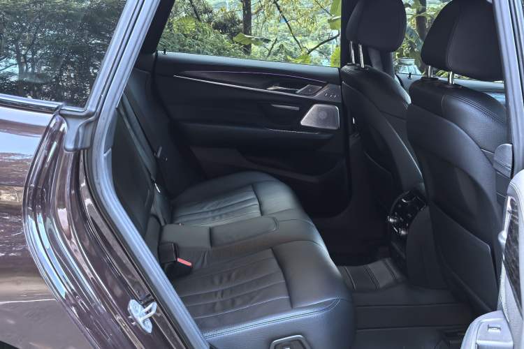 Used BMW 6 Series GT 2018 630i M Sport Package Interior 6