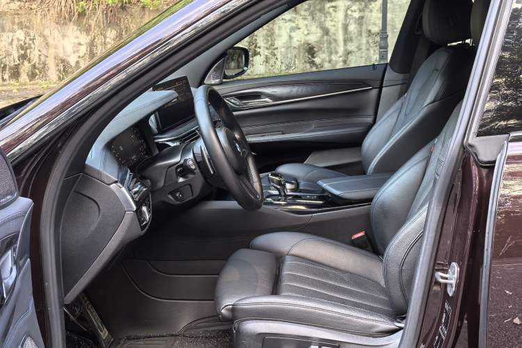 Used BMW 6 Series GT 2018 630i M Sport Package Interior 7