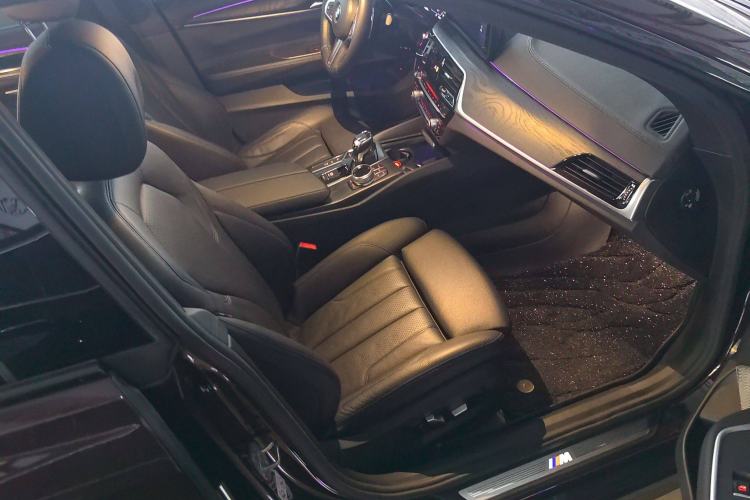 Used BMW 6 Series GT 2018 630i M Sport Package Left Front Seat