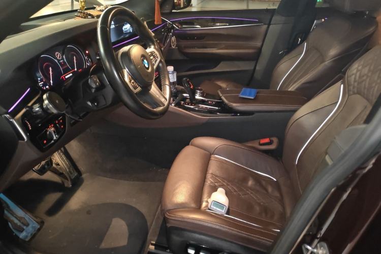 Used BMW 6 Series GT 2018 640i xDrive M Sport Package Left Front Seat