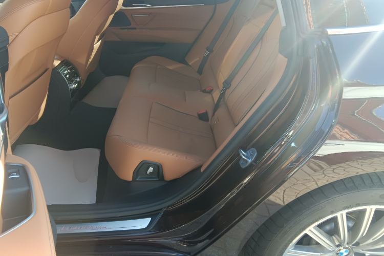 Used BMW 6 Series GT 2018 630i Luxury Design Package Left Rear Seat