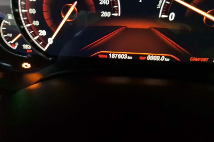 Used BMW 6 Series GT 2018 630i M Sport Package Odometer Close Up