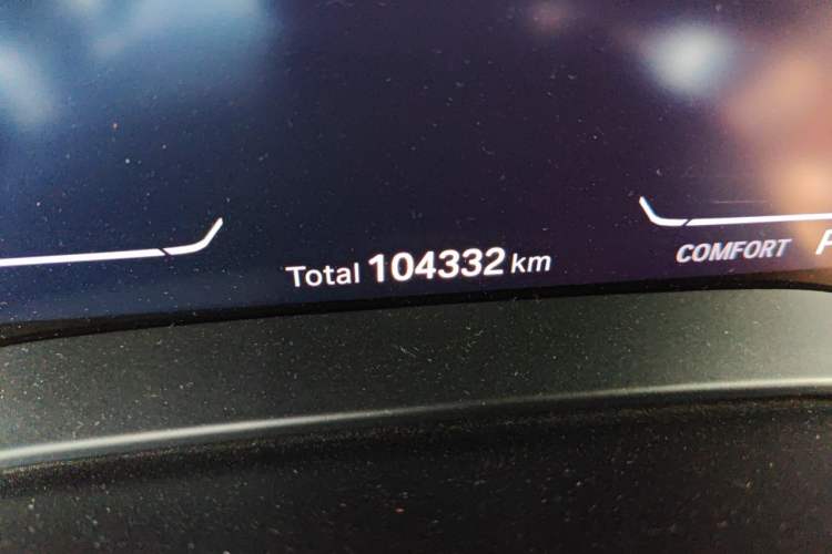 Used BMW 6 Series GT 2018 630i M Sport Package Odometer Close Up