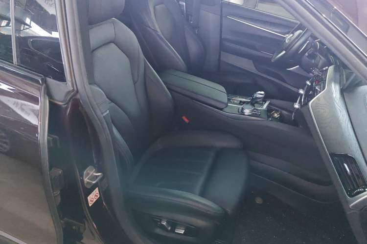 Used BMW 6 Series GT 2018 630i M Sport Package Right Front Seat