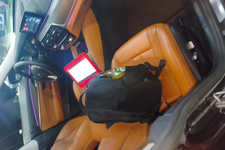 Used BMW 6 Series GT 2018 630i Luxury Design Package Right Front Seat