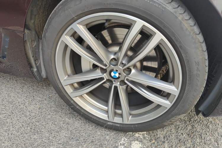 Used BMW 6 Series GT 2018 630i M Sport Package Right Front Wheel Hub