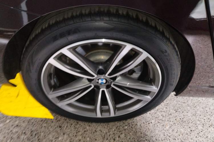 Used BMW 6 Series GT 2018 630i M Sport Package Right Rear Wheel Hub