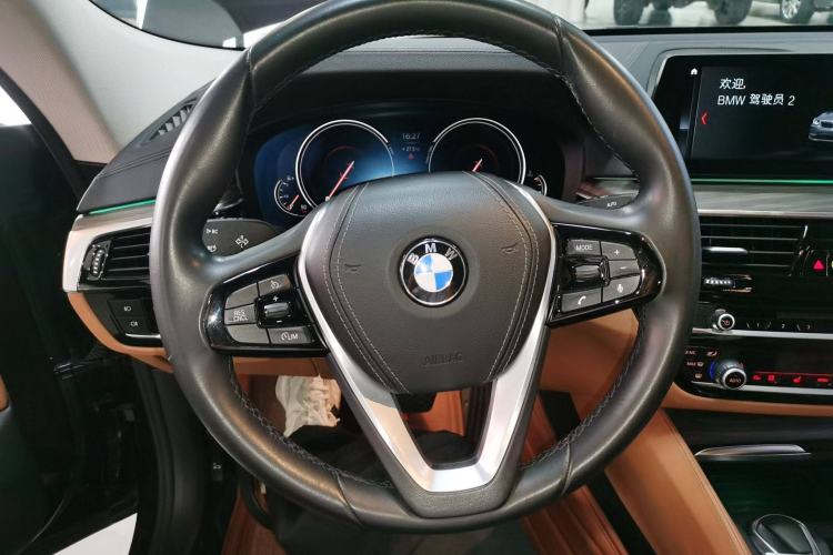 Used BMW 6 Series GT 2018 630i Luxury Design Package Steering Wheel