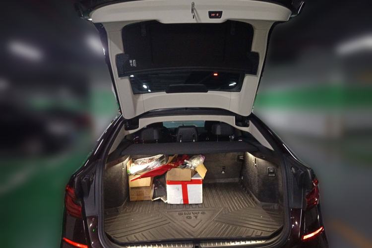 Used BMW 6 Series GT 2018 630i Luxury Design Package Trunk