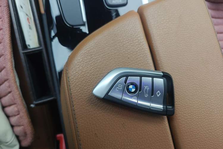 Used BMW 6 Series GT 2018 630i M Sport Package Vehicle Key