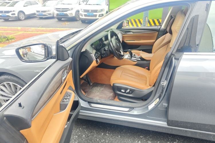 Used BMW 6 Series GT 2018 630i Luxury Design Package Driver Seat