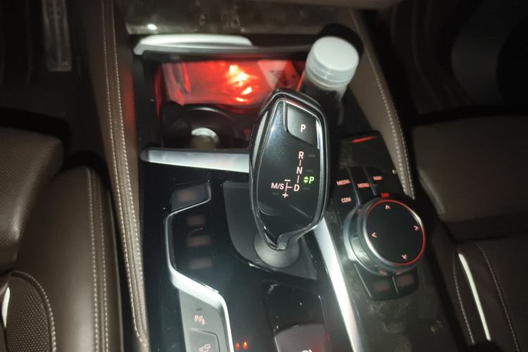 Used BMW 6 Series GT 2018 640i xDrive M Sport Package Gear Lever
