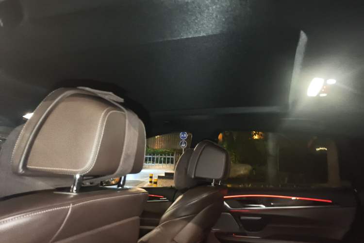 Used BMW 6 Series GT 2018 640i xDrive M Sport Package Headliner